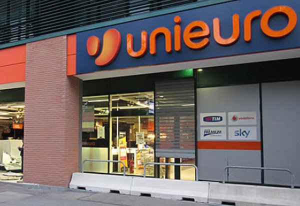 orari-apertura-unieuro
