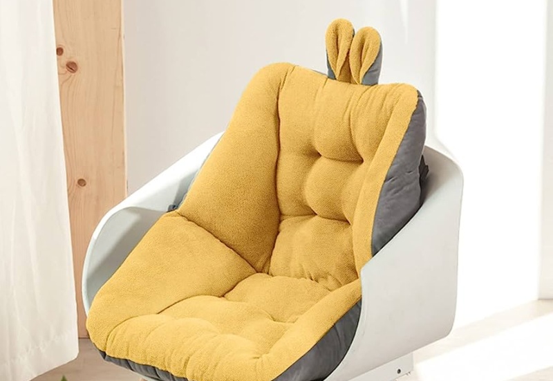 accessori-da-acquistare-per-soggiorno-cuscini-ergonomici